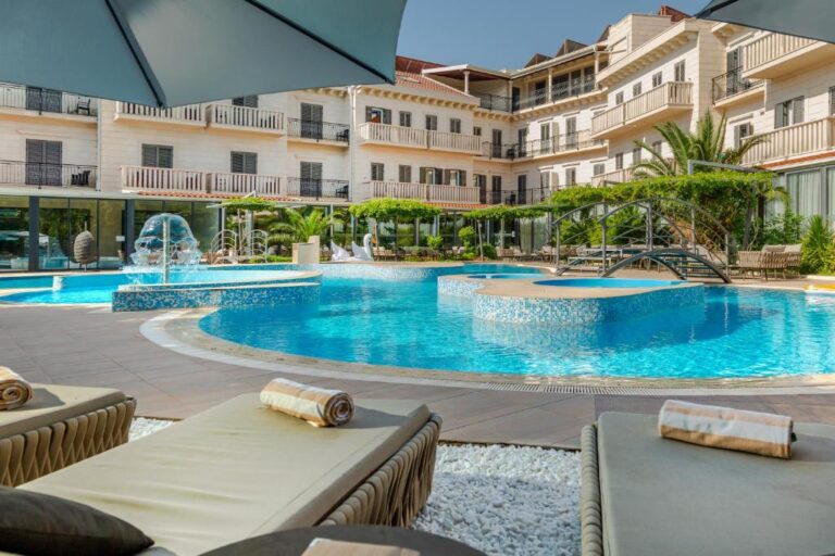 Fotografie interiérů a exteriérů hotelu President v Solinu.